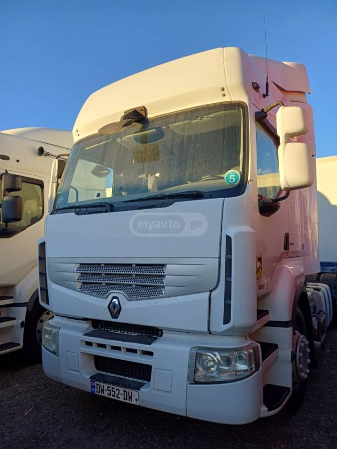 Renault Premium