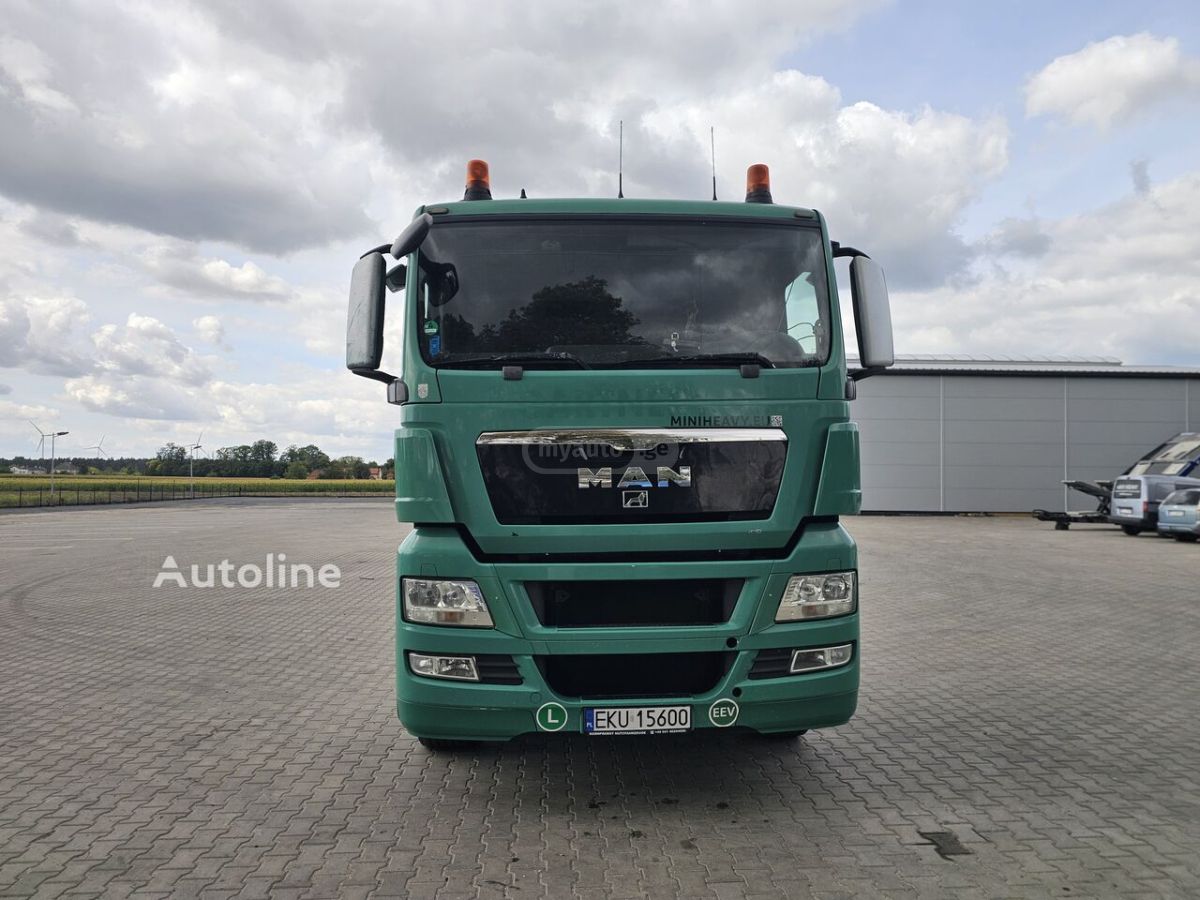 Isuzu TGS 2013 — photo 2