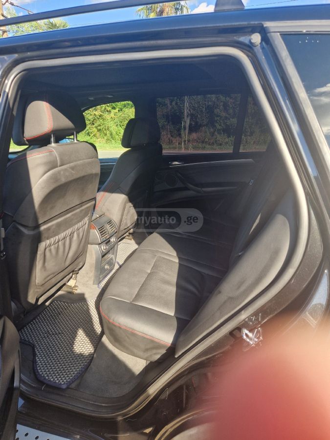 BMW X5 2009 — photo 2