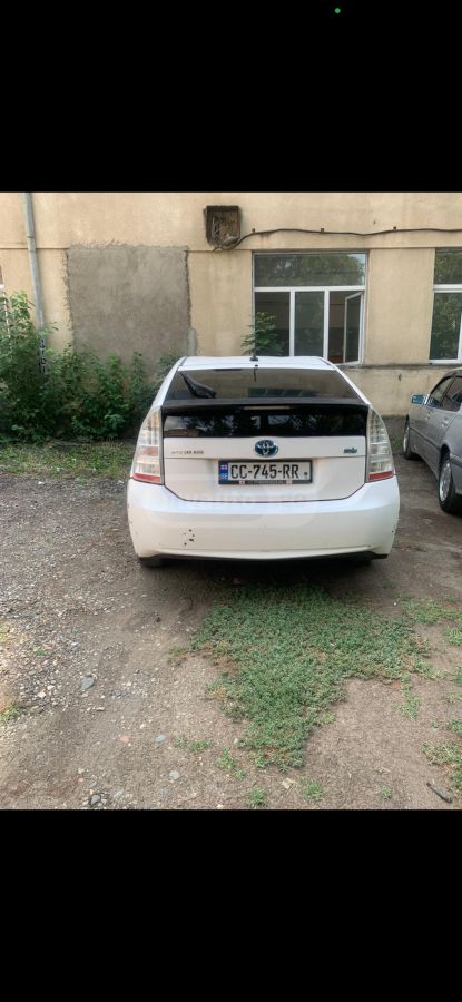 Toyota Prius 2011 — photo 2