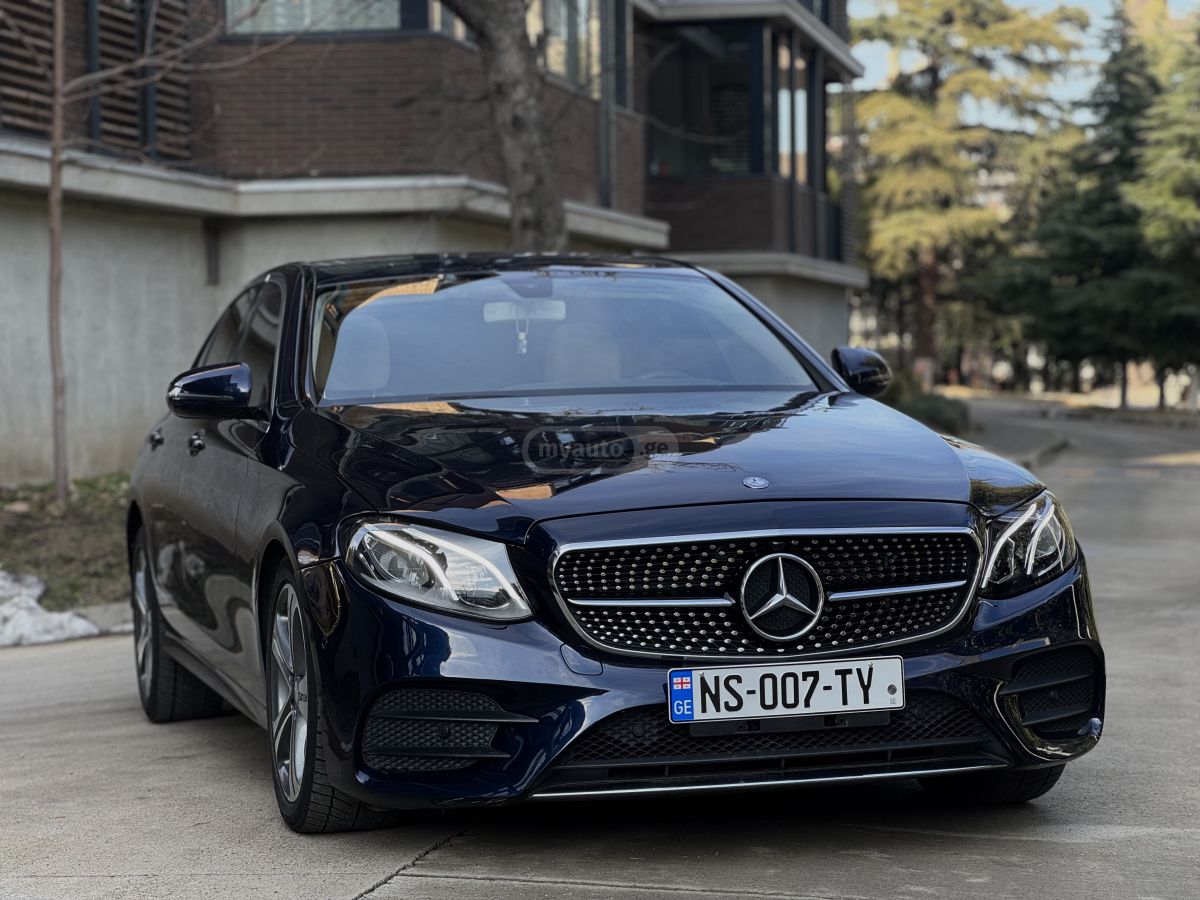 Mercedes-Benz E 300