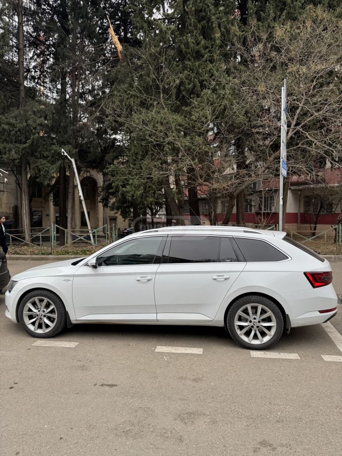 Skoda Superb 2016 — photo 2
