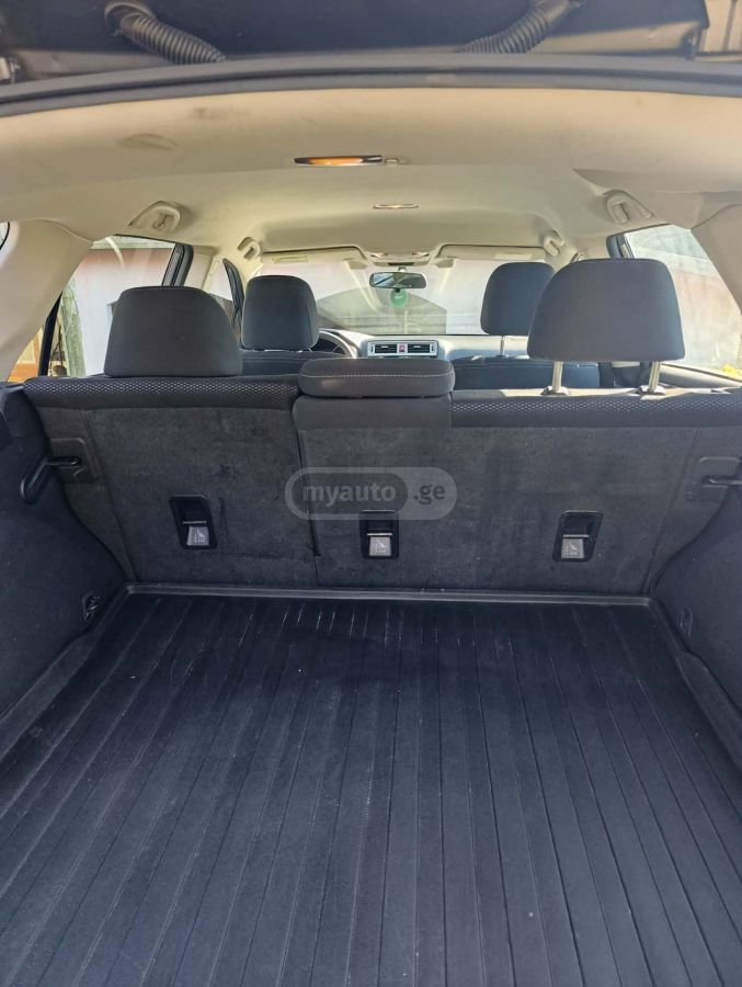Subaru Outback 2019 — photo 2