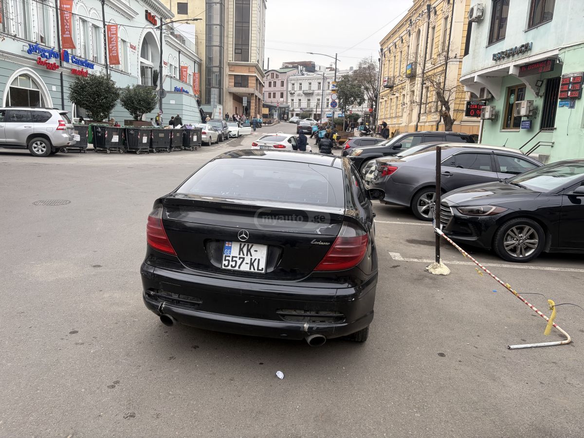 Mercedes-Benz C 230 2008 — photo 2