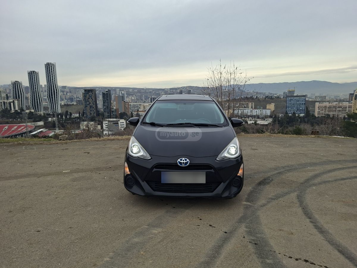 Toyota Prius C