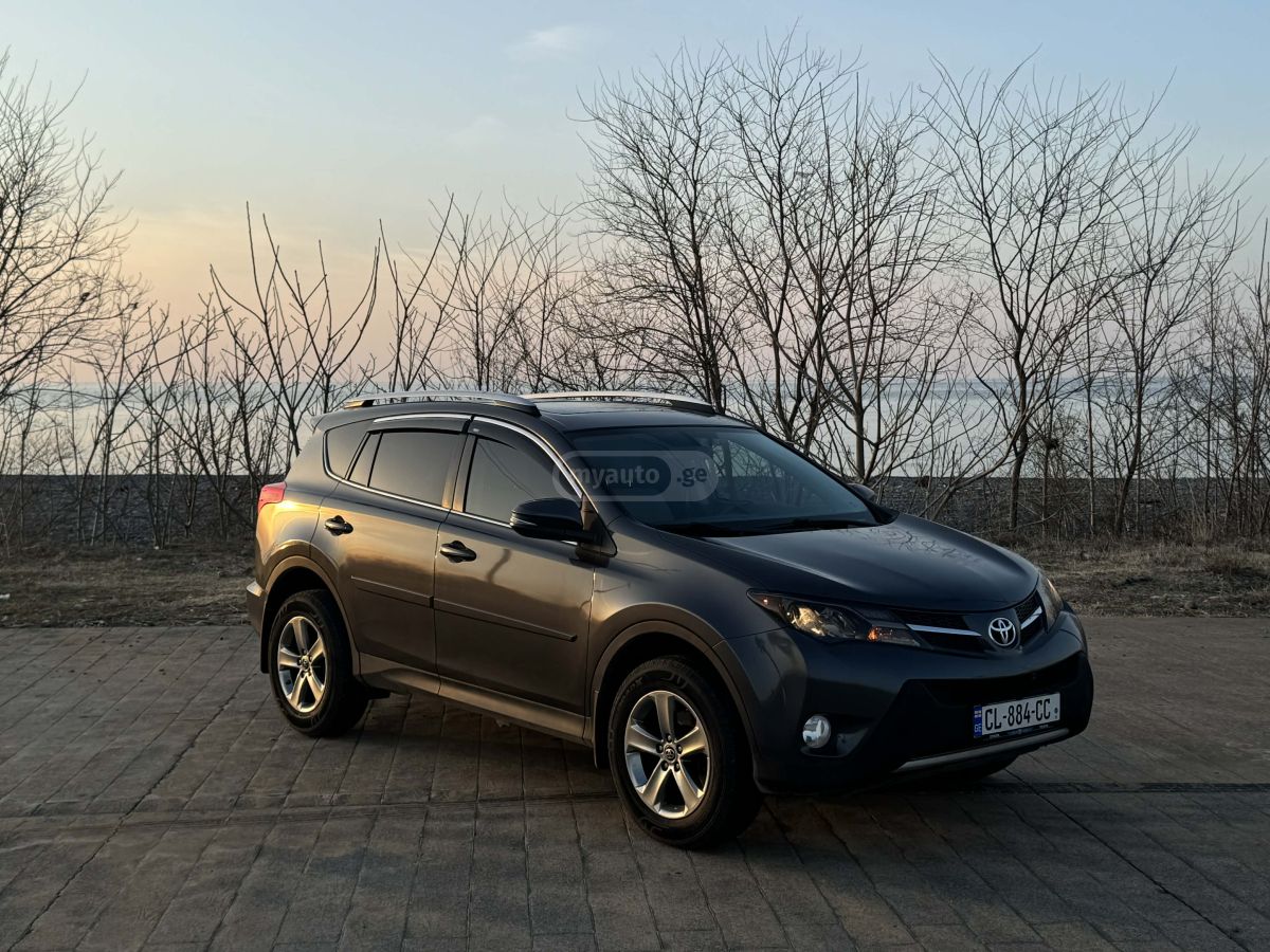 Toyota RAV4 2015 — photo 2