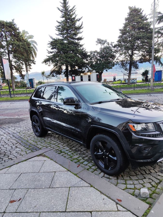 Jeep Grand Cherokee 2015 — photo 2