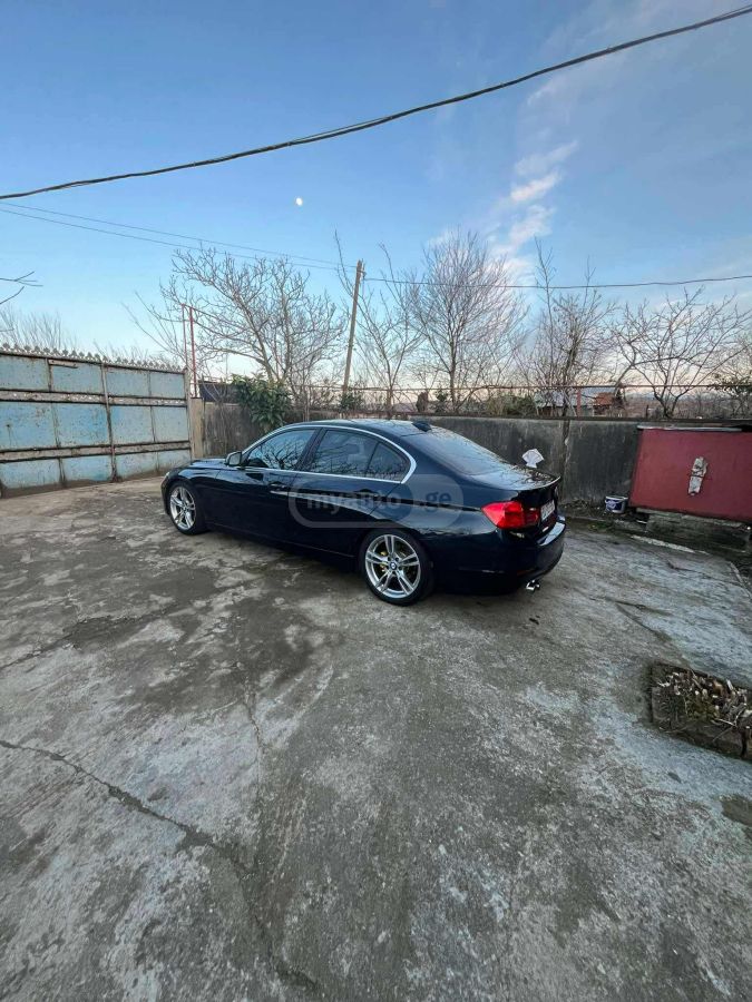 BMW 328 2013 — photo 2