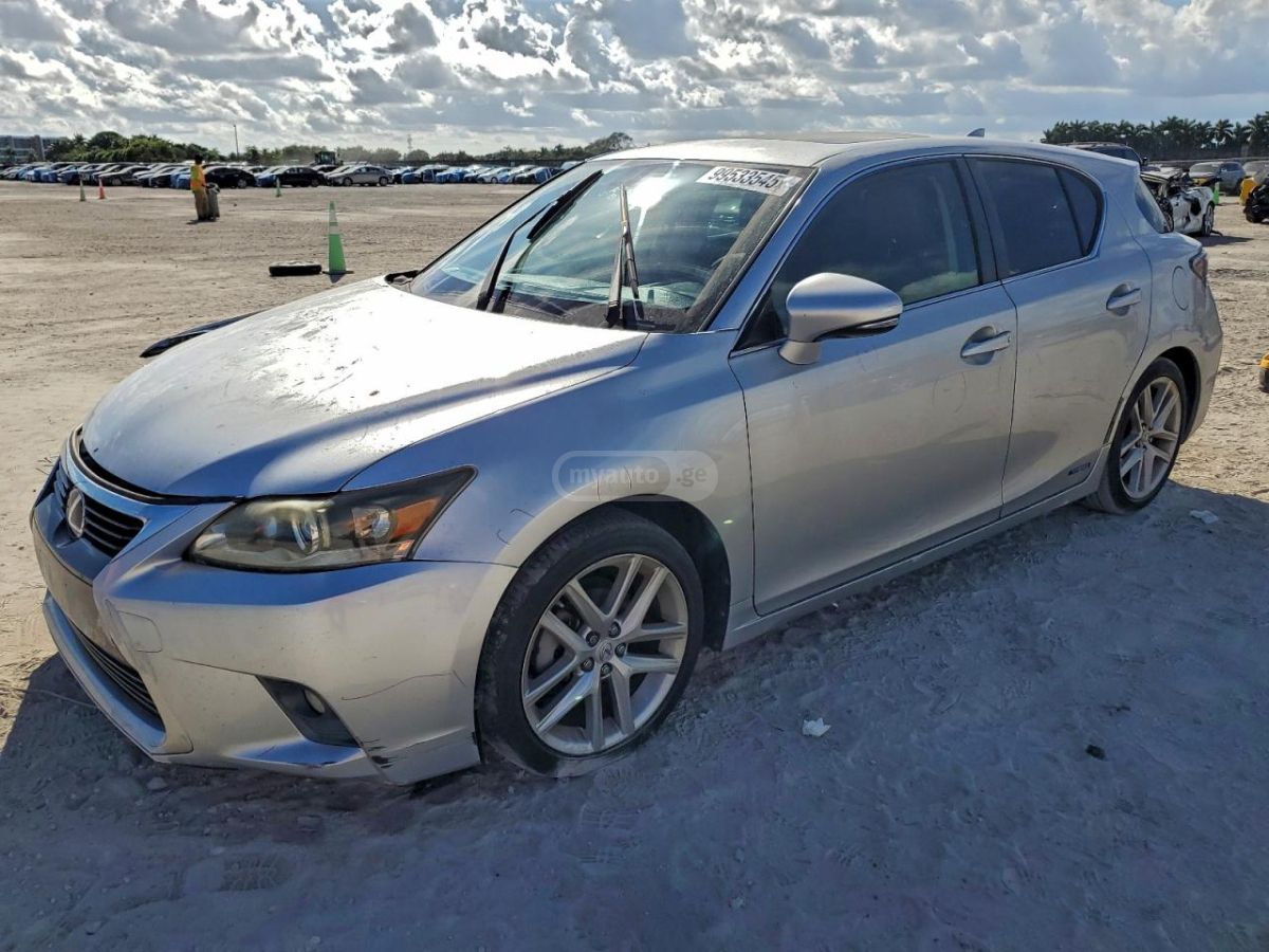 Lexus CT 200 h