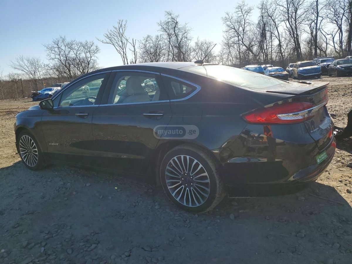 Ford Fusion 2018 — photo 2