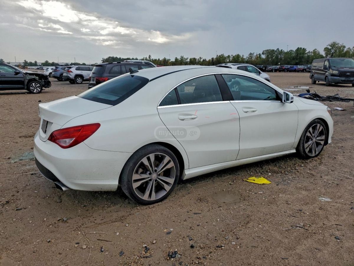 Mercedes-Benz CLA 250 2015 — photo 2