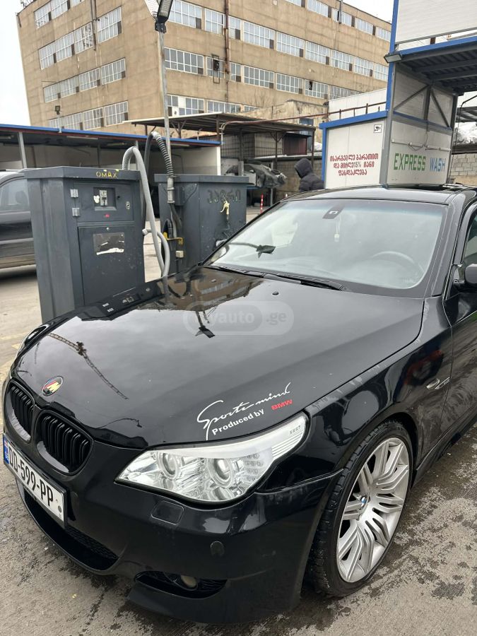 BMW 530 2004 — photo 2