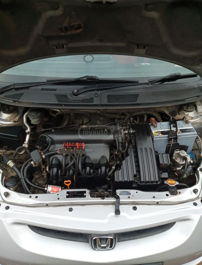 Honda Fit 2002 — photo 2