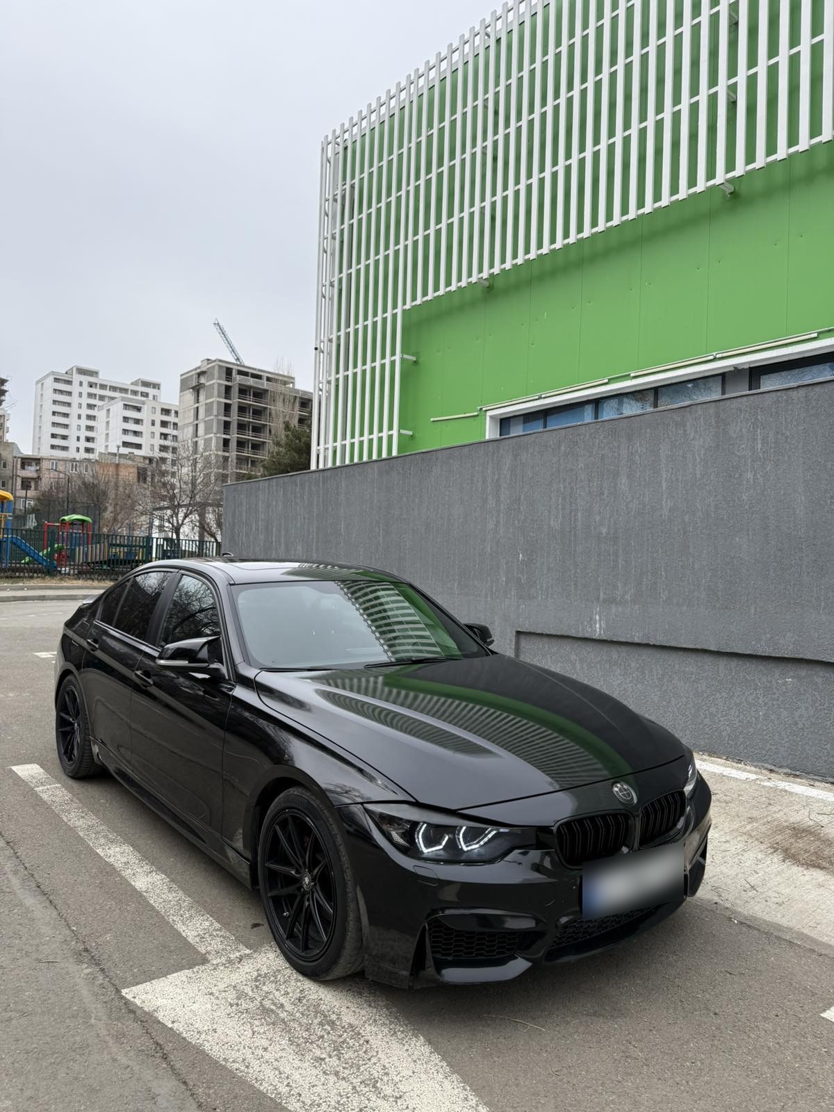 BMW 320 2014 — photo 2