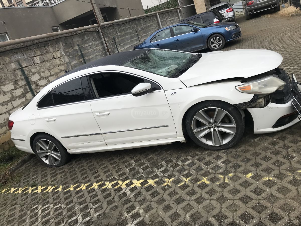 Volkswagen CC 2012 — photo 2