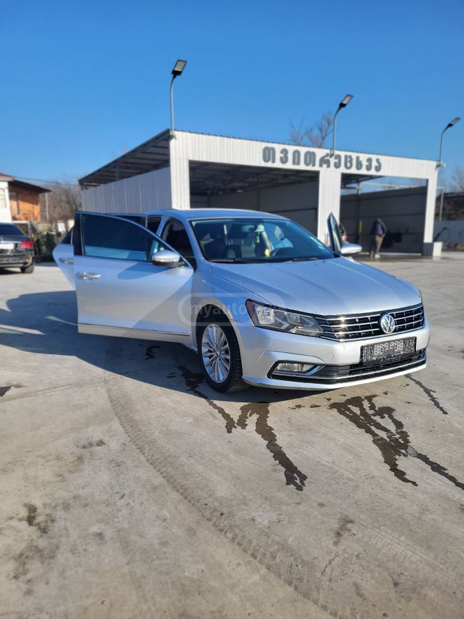 Volkswagen Passat 2016 — photo 2