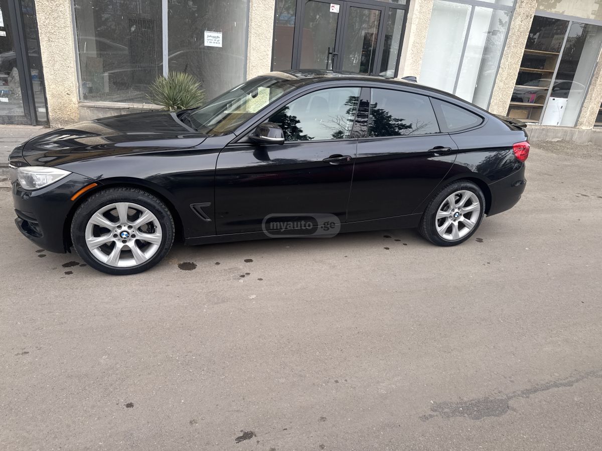 BMW 335 2013 — photo 2