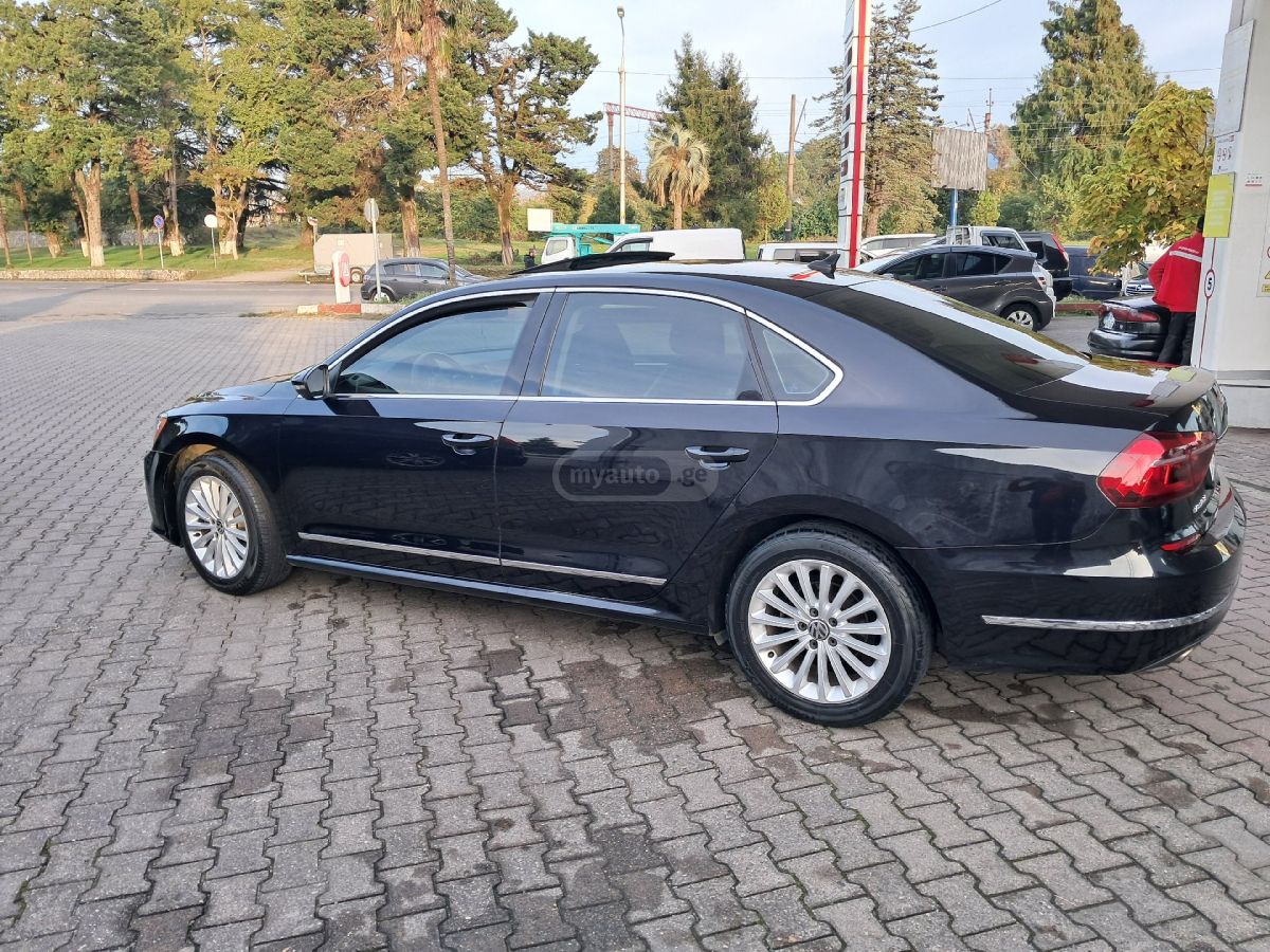 Volkswagen Passat 2016 — photo 2