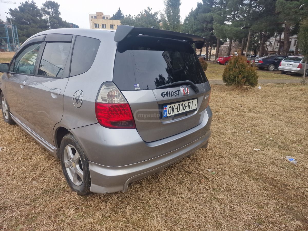Honda Fit 2005 — photo 2