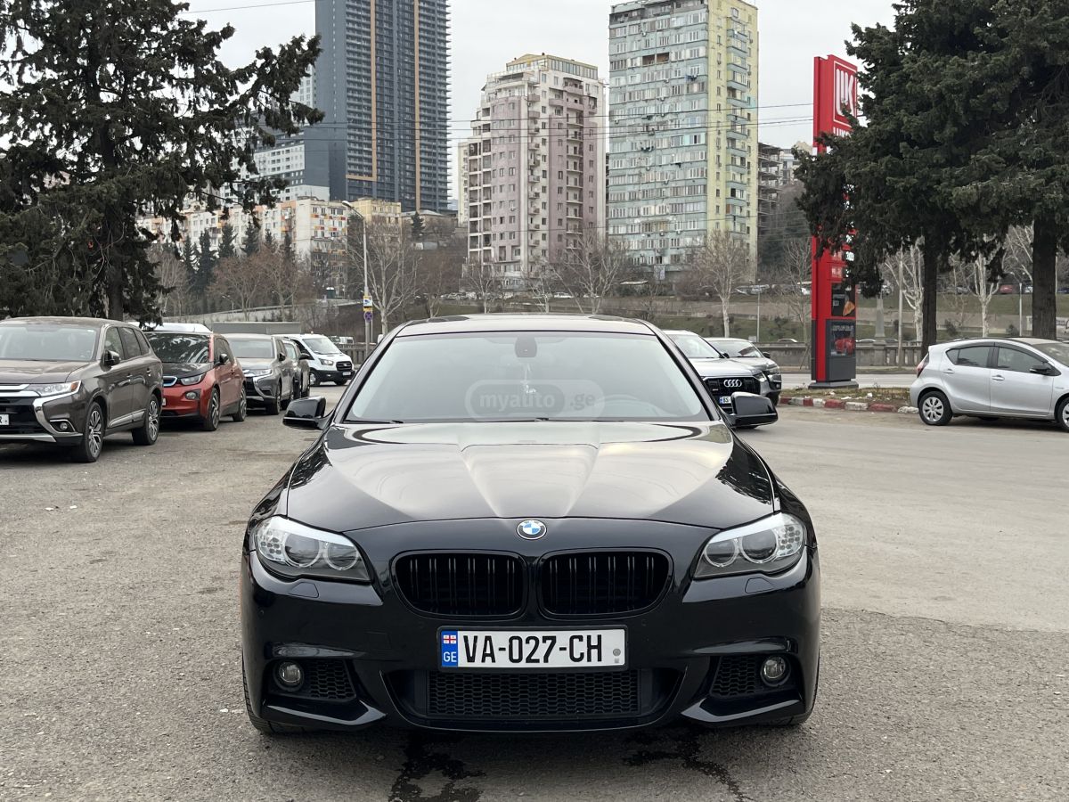 BMW 528 2011 — photo 2