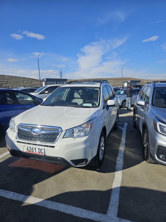 Subaru Forester 2015 — photo 2