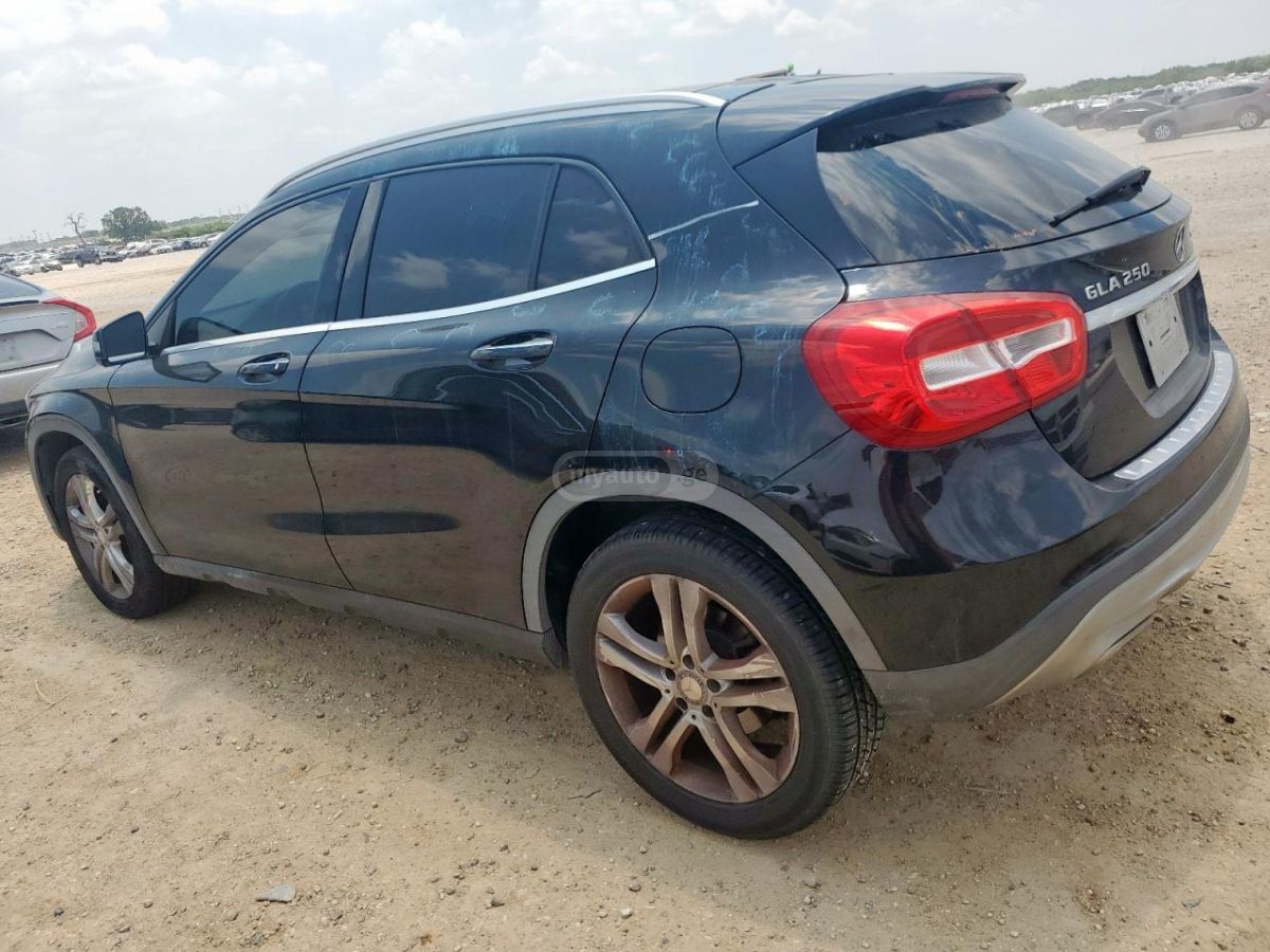 Mercedes-Benz GLA 250 2016 — photo 2
