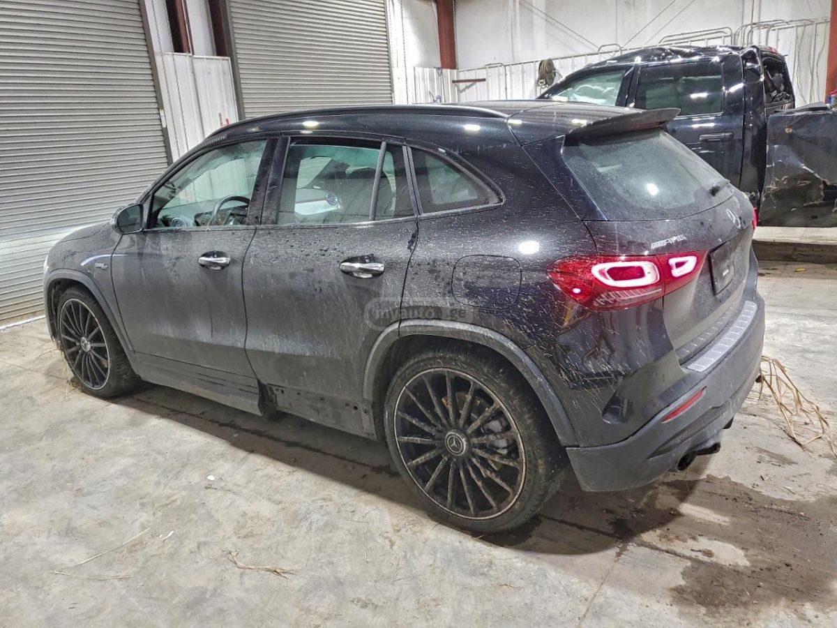 Mercedes-Benz GLA 350 2023 — photo 2