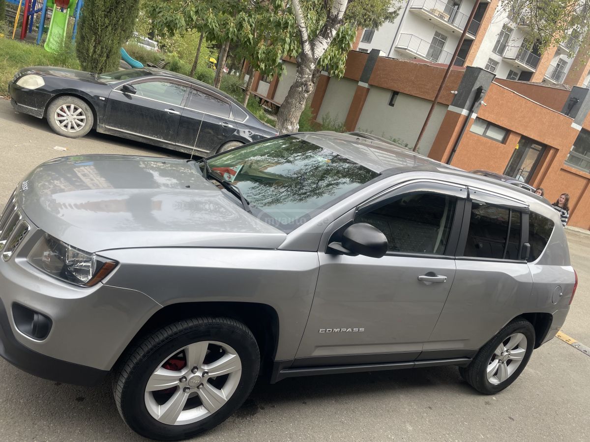 Jeep Compass 2016 — photo 2