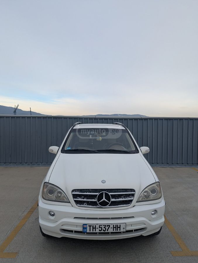 Mercedes-Benz ML 350 2004 — photo 2
