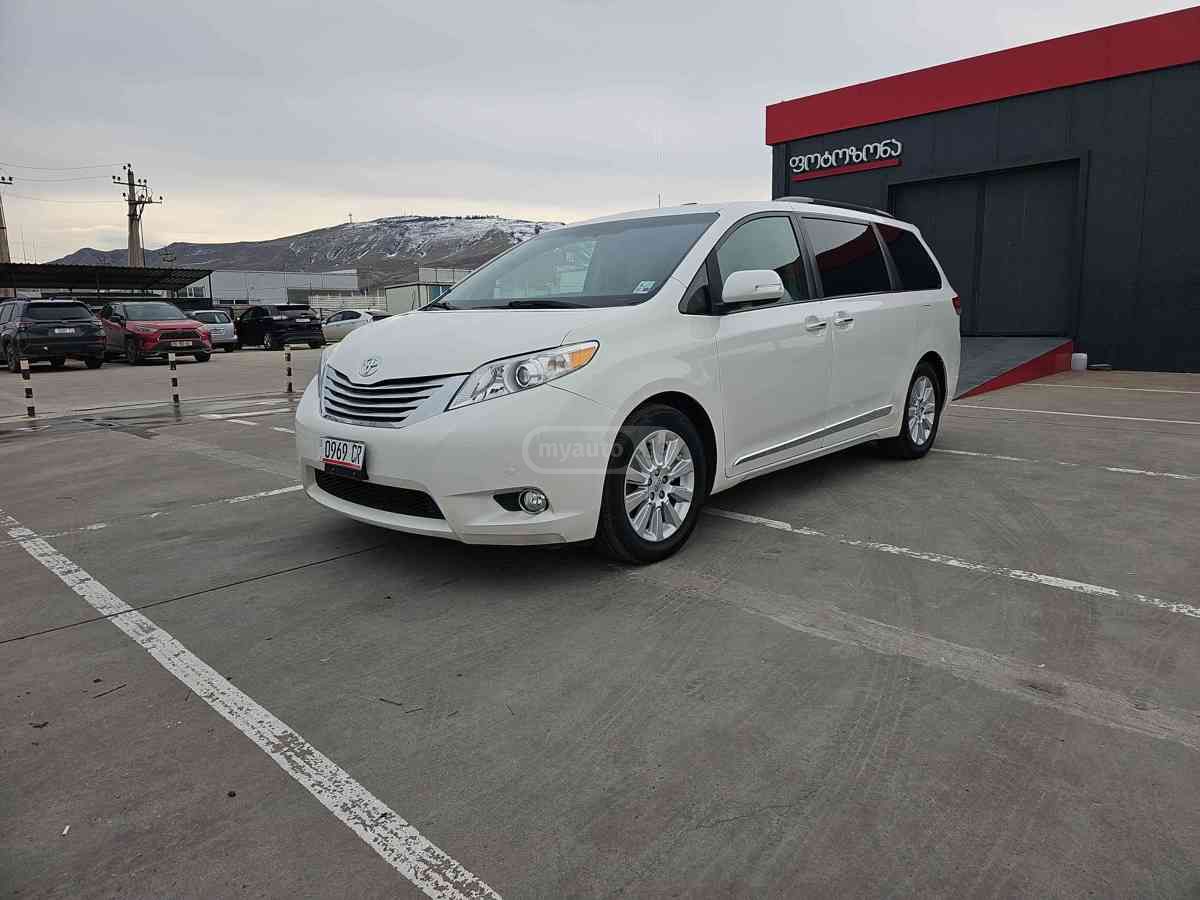 Toyota Sienna