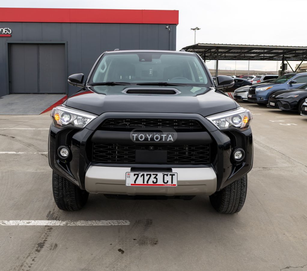 Toyota 4Runner 2024 — photo 2