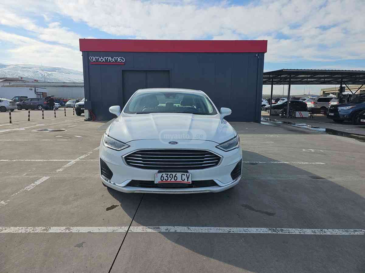 Ford Fusion 2019 — photo 2