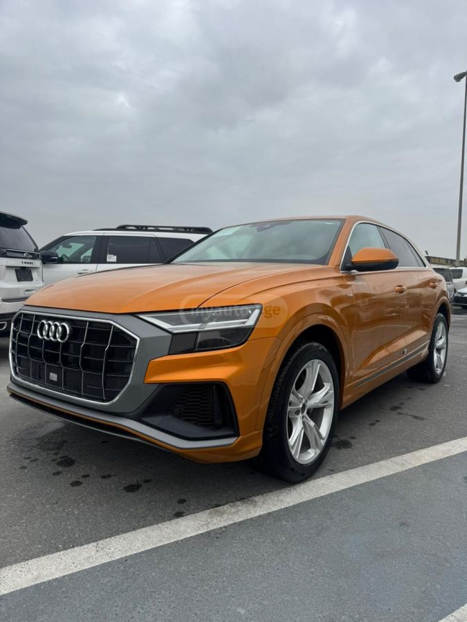 Audi Q8