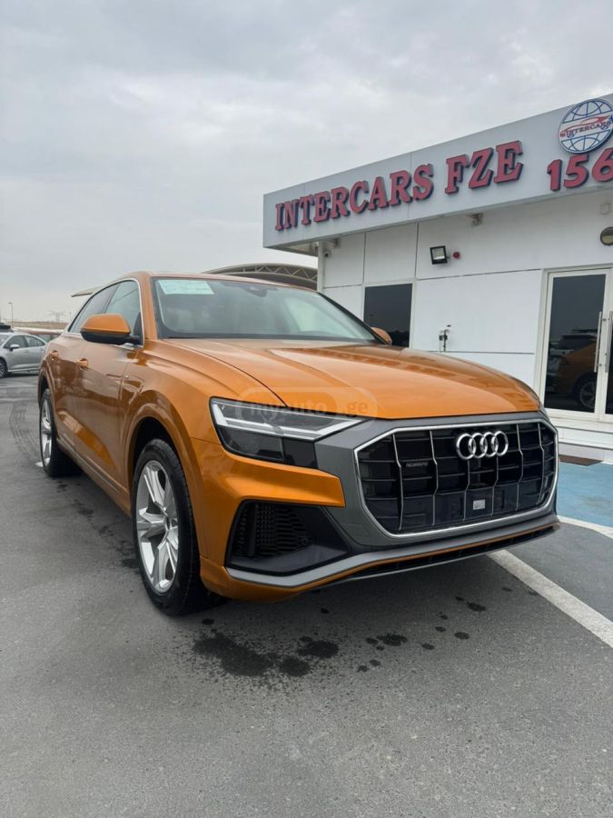 Audi Q8 2023 — photo 2