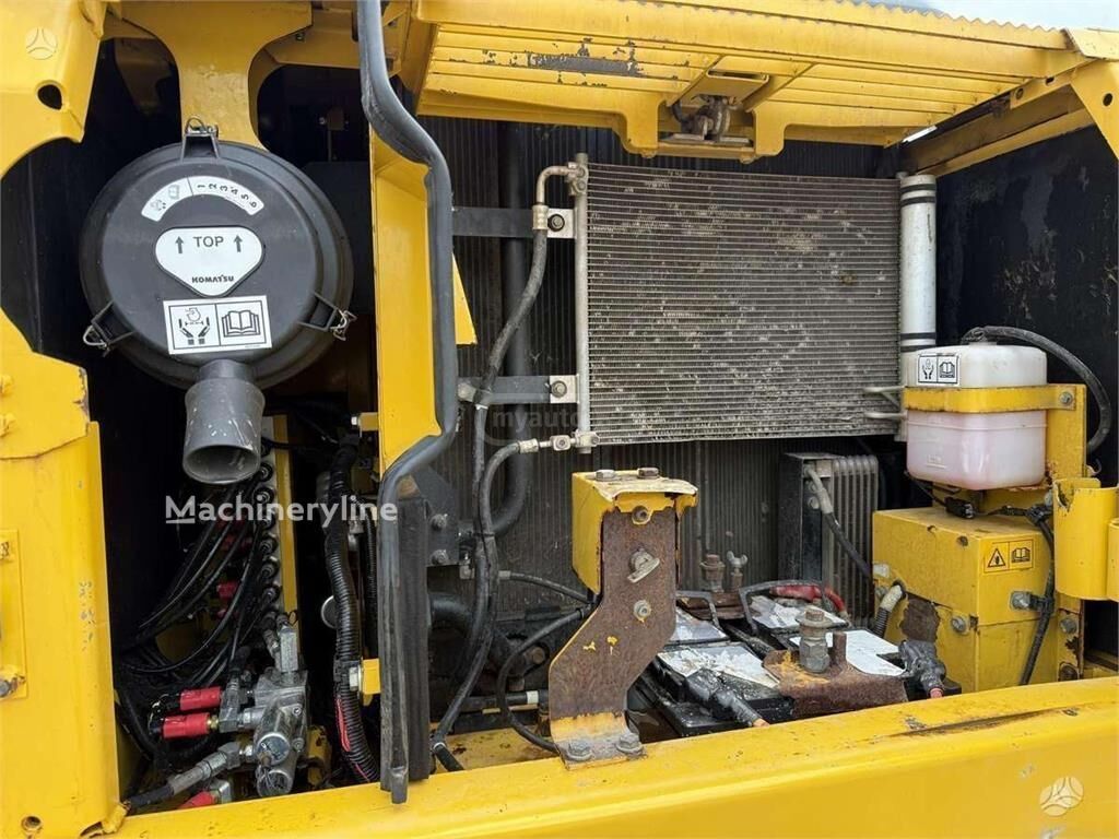 Hino D155AX 2012 — photo 2