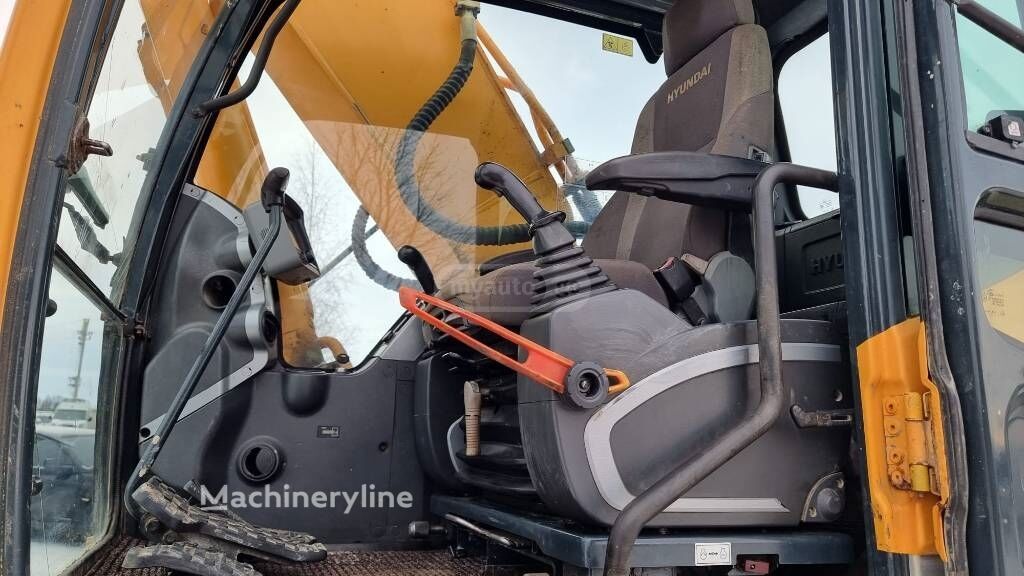 Hyundai 30 D-7E 2013 — photo 2