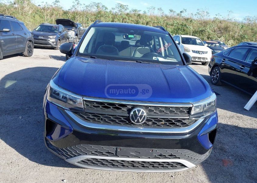 Volkswagen Taos 2021 — photo 2