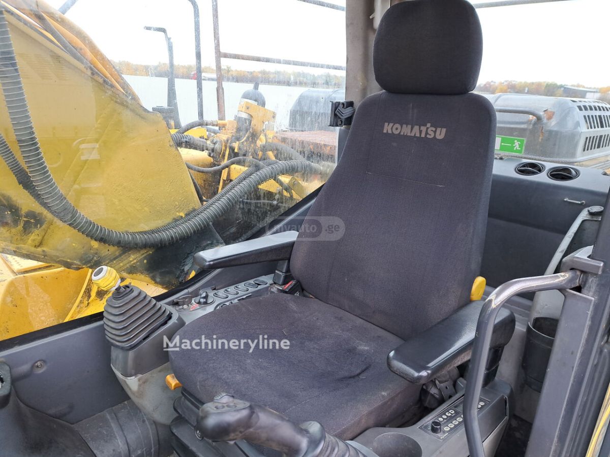 Hino D155AX 2014 — photo 2