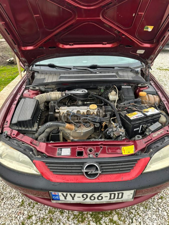 Opel Vectra 1996 — photo 2