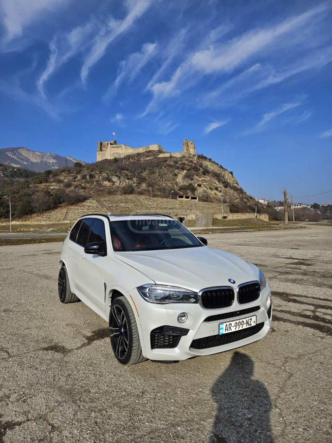 BMW X5 2015 — photo 2