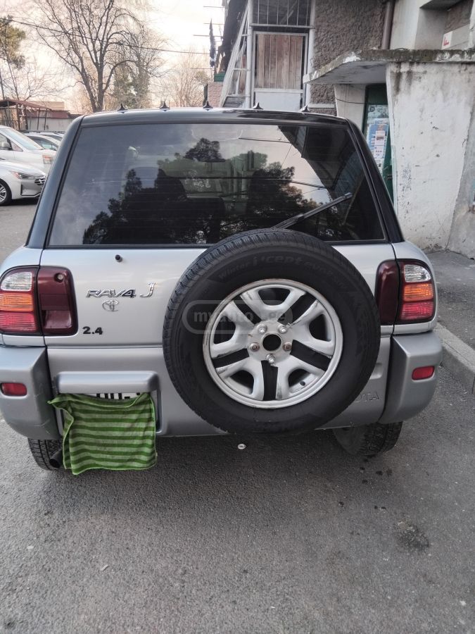 Toyota RAV4 1997 — photo 2