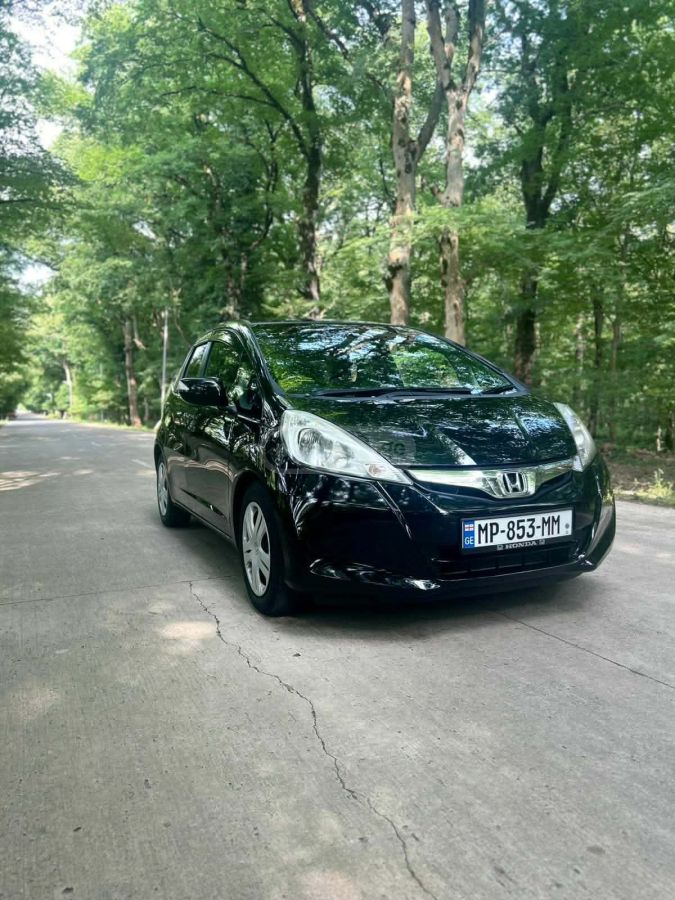 Honda Fit 2011 — photo 2