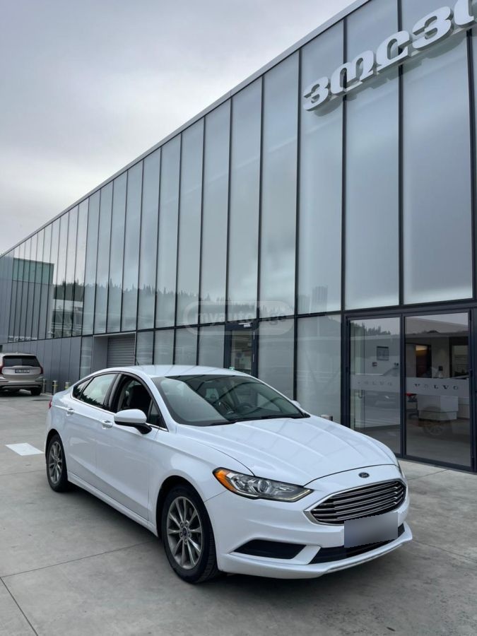 Ford Fusion 2017 — photo 2