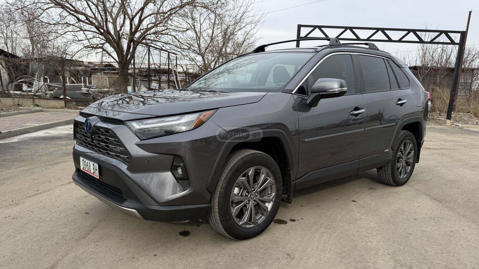 Toyota RAV4 2022 — photo 2