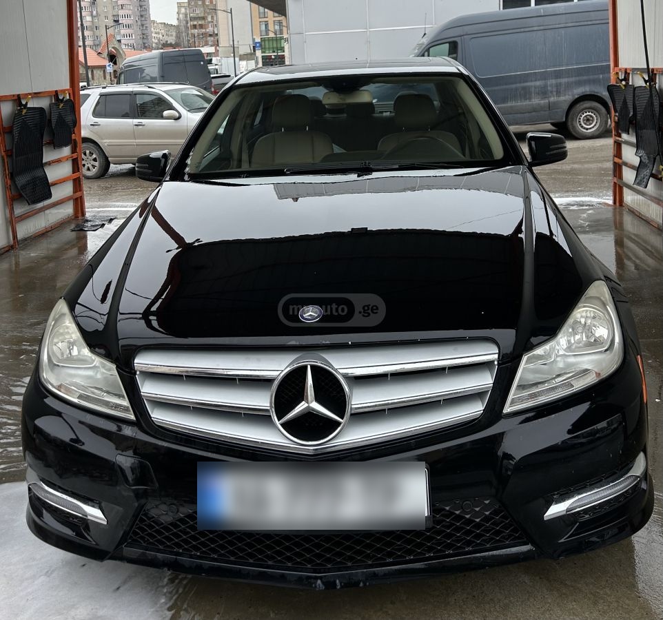 Mercedes-Benz C 250 2012 — photo 2