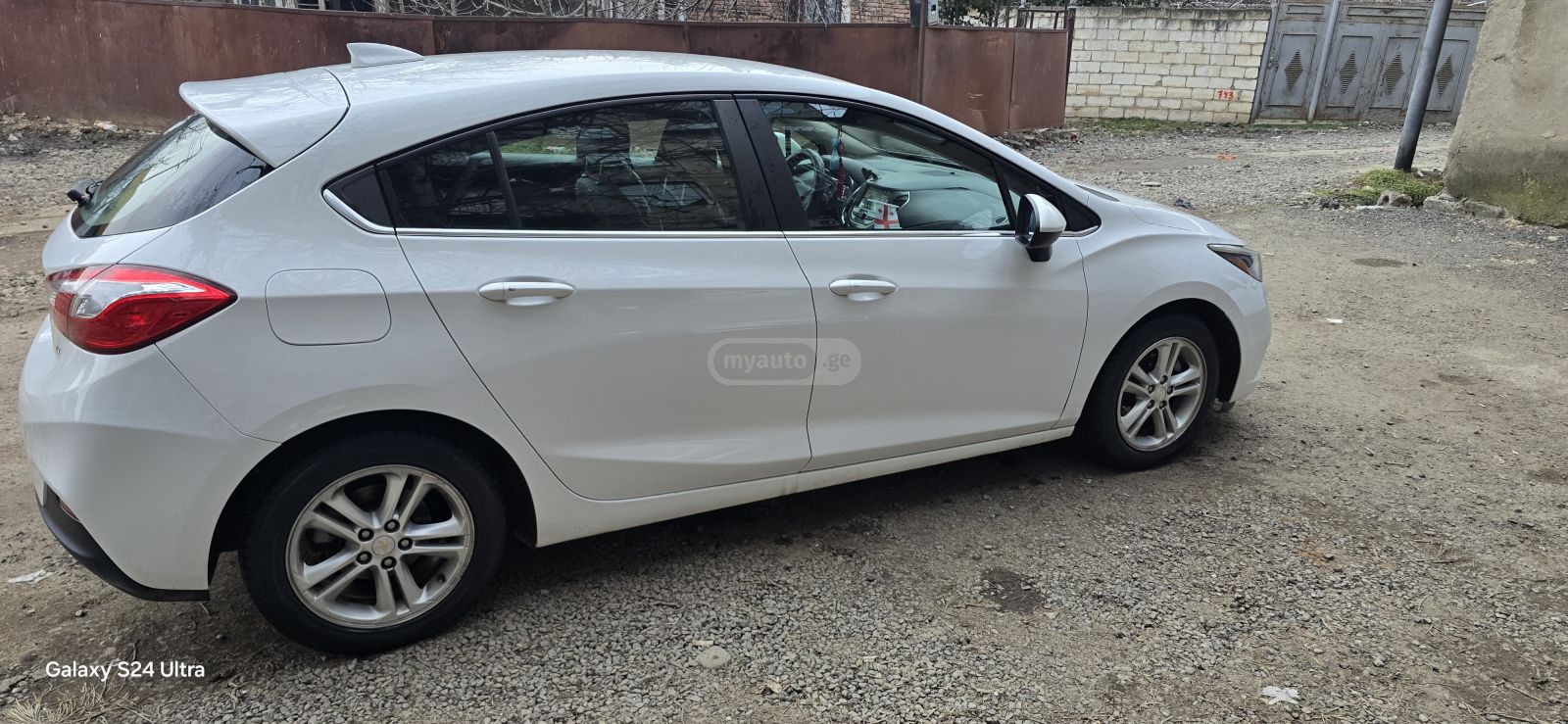 Chevrolet Cruze 2017 — photo 2
