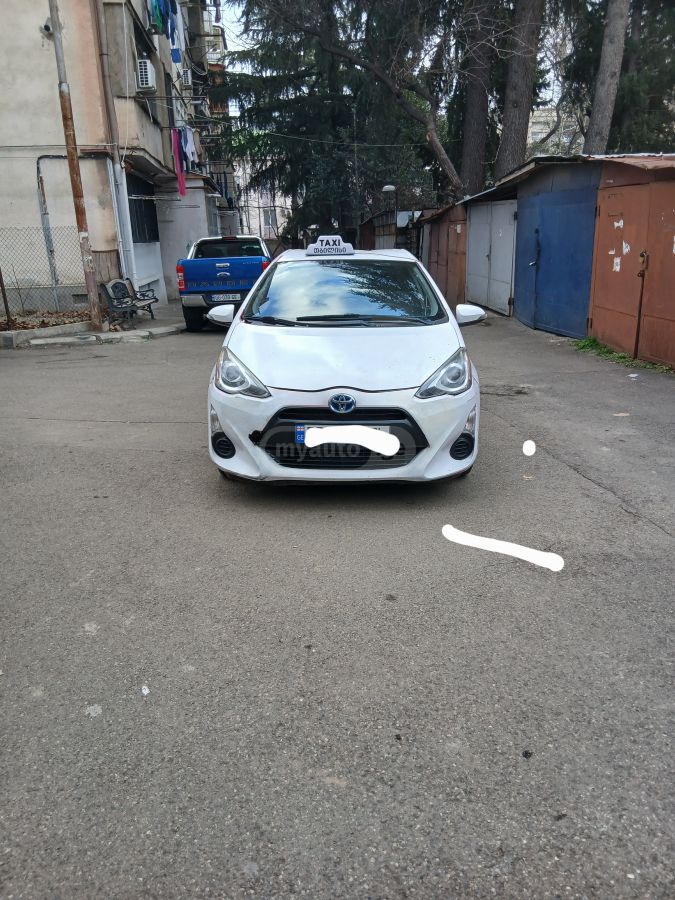 Toyota Prius C