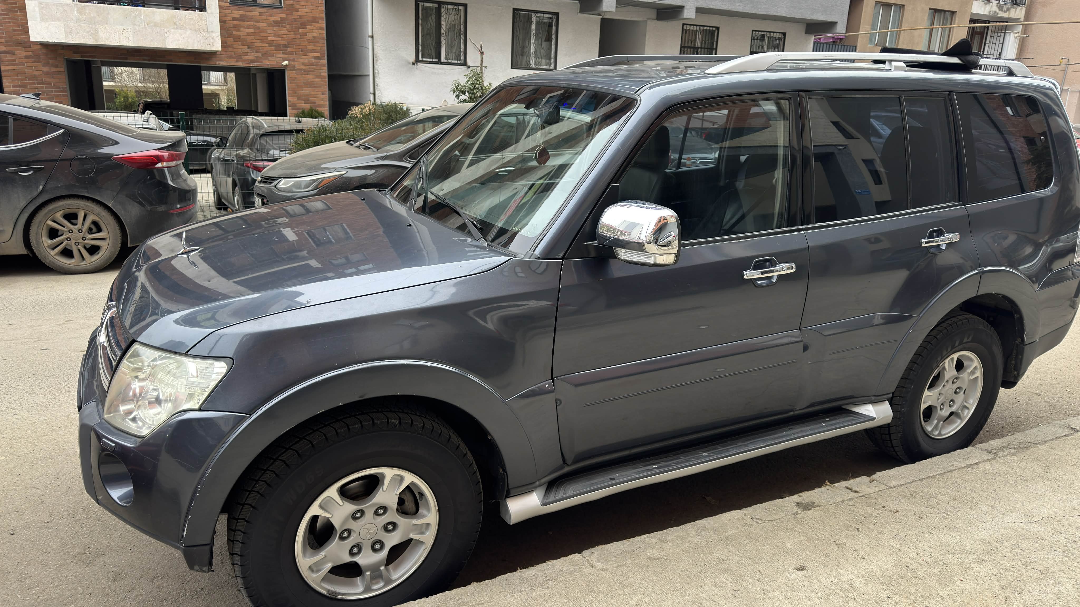 Mitsubishi Pajero 2007 — photo 2