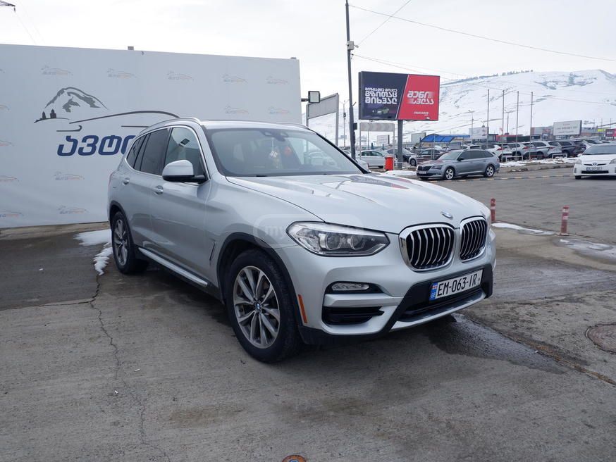 BMW X3 2019 — photo 2