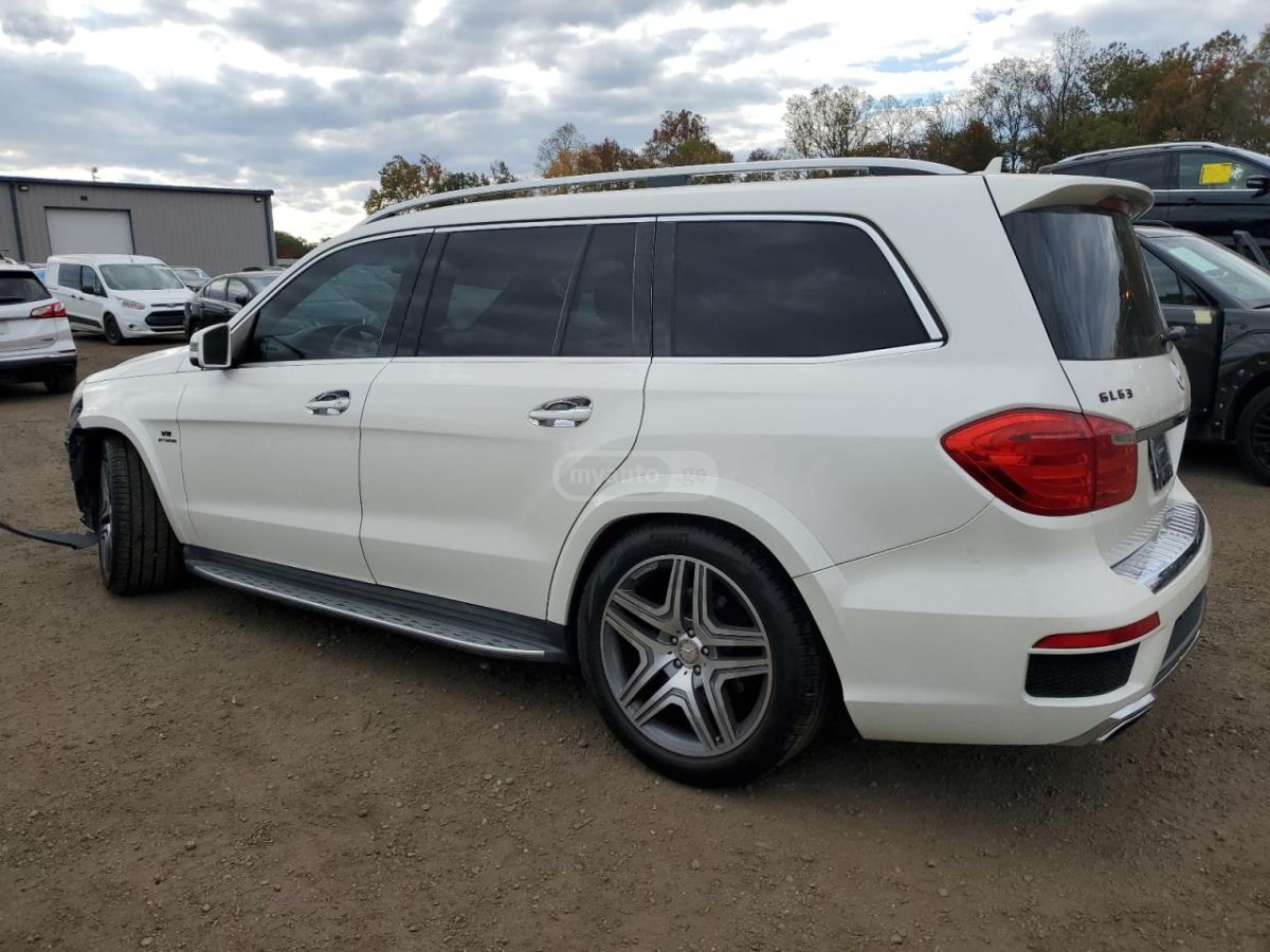 Mercedes-Benz GL 63 AMG 2015 — photo 2